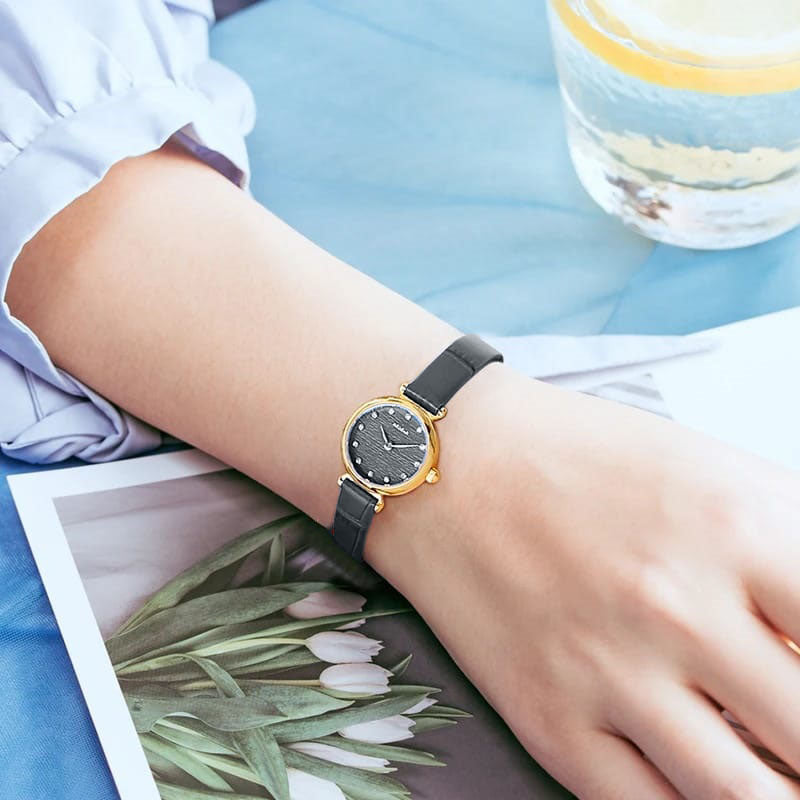 Elegant Leather Strap Quartz Watch for Women Top Brand Trendy Watch For Girls Stylish Watch For Ladies