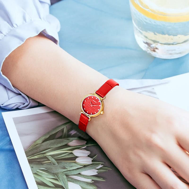 Elegant Leather Strap Quartz Watch for Women Top Brand Trendy Watch For Girls Stylish Watch For Ladies
